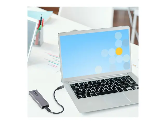 StarTech.com USB-C 10Gbps to M.2 NVMe or SATA SSD Enclosure, Tool-...