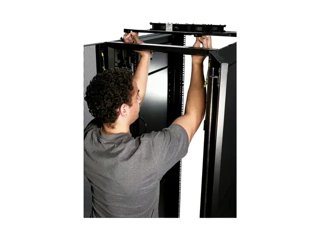 APC Roof Fan Tray - Systemviftebrett - AC 208/230 V - svart - for ...