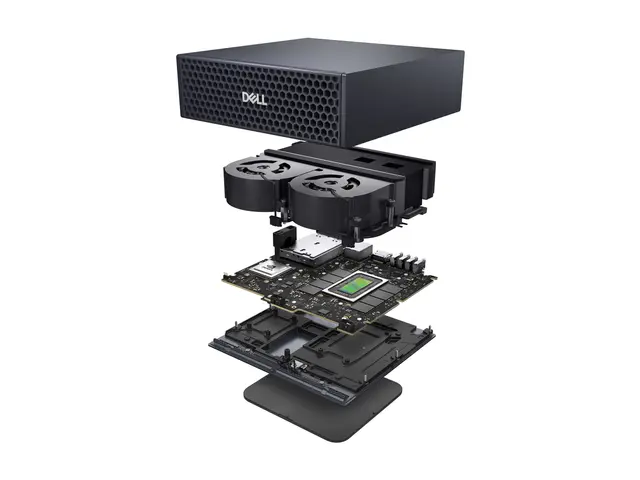 Dell Pro Max with GB10 FCM1253 - mikro Grace Blackwell Superchip C...