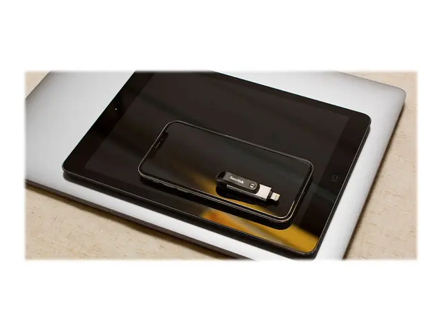 SanDisk iXpand Go - USB-flashstasjon - 128 GB - USB 3.0 / Lightning