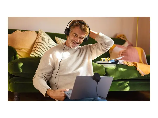 Jabra Evolve2 50 MS Stereo - Hodesett on-ear kablet aktiv støydemp...