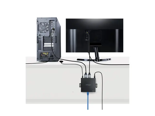 StarTech.com 4K HDMI Extender Over CAT5/CAT6 Cable, 60Hz HDR Video...