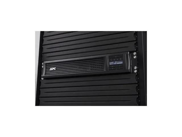 APC Smart-UPS SMT 2200VA LCD RM with SmartConnect - UPS (kan monte...