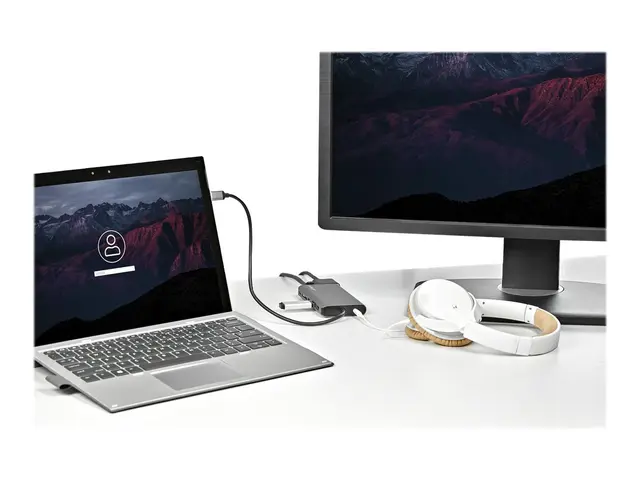 StarTech.com USB C Multiport Adapter, USB-C Mini Travel Dock with ...