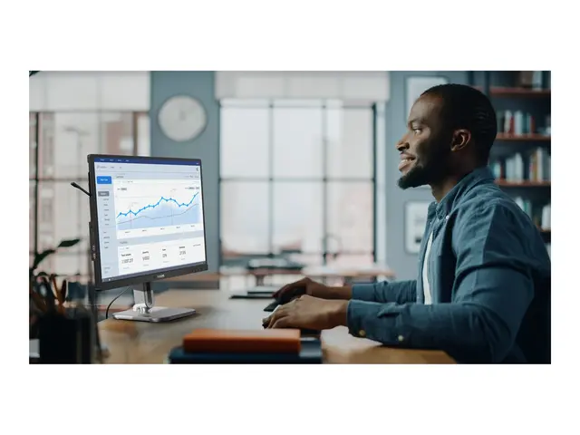 Philips 24B2N4200 - 4000 Series LED-skjerm 24" (23.8" synlig) 1920...