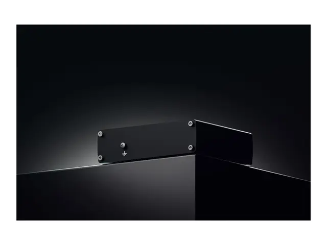 Teltonika TSW101 - Switch 5 x 10/100/1000 DIN-skinnemonterbar, veg...
