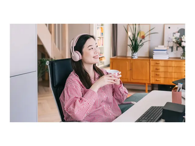 Logitech Zone Wireless 2 ES - Hodesett - on-ear - Bluetooth - tråd...