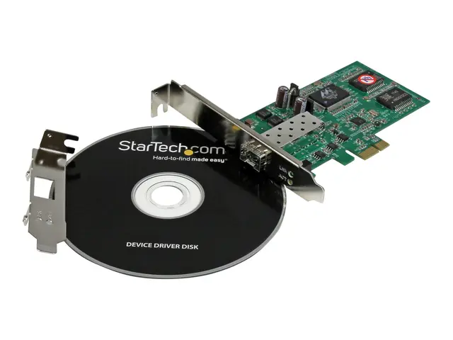 StarTech.com PCI Express Gigabit Ethernet Fiber Network Card w/ Op...