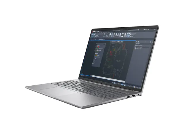 HP ZBook Power G11 A Mobile Workstation - AI PC 16" AMD Ryzen 9 89...