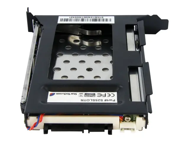 StarTech.com 2.5in SATA Removable Hard Drive Bay for PC Expansion ...