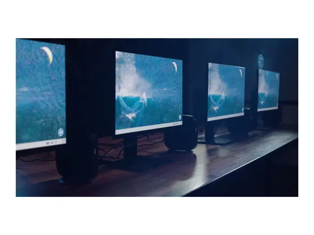 HP Elite t655 - SFF Ryzen Embedded R2314 2.1 GHz 8 GB flash 64 Win...