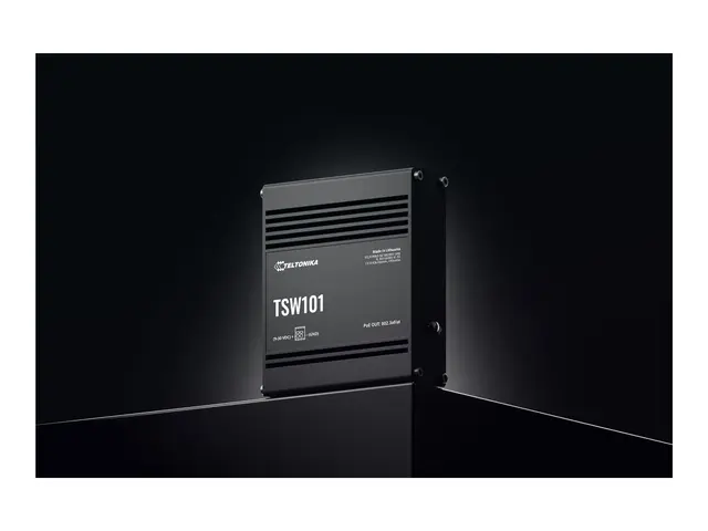Teltonika TSW101 - Switch 5 x 10/100/1000 DIN-skinnemonterbar, veg...