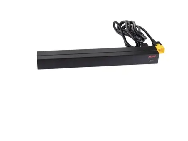 APC Basic Rack-Mount PDU - strømfordelingslist