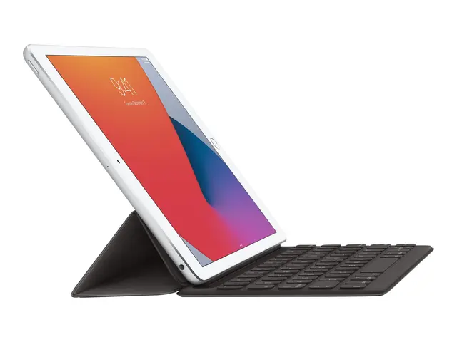Apple Smart - Tastatur og folioveske - Apple Smart connector - QWE...