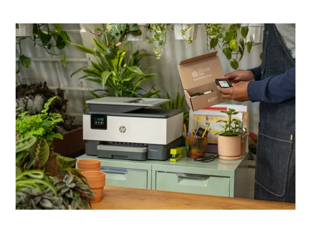 HP Officejet Pro 9122e All-in-One - multifunksjonsskriver farge