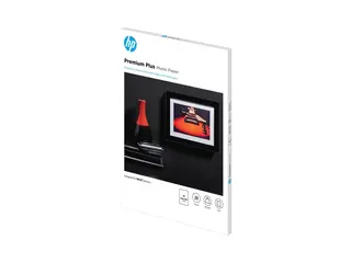 HP Premium Plus Photo Paper - Halvblank A4 (210 x 297 mm) - 300 g/m² - 20 ark fotopapir - for Officejet 52XX, 6000, 6000 E609, 68XX, 7000 E809, 80XX; Photosmart B110, Wireless B110
