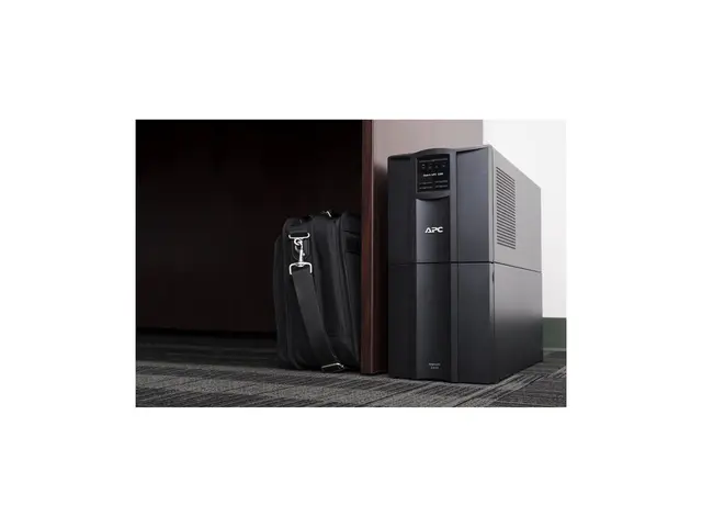 APC Smart-UPS SMT2200IC - UPS - AC 220/230/240 V - 1980 watt - 220...