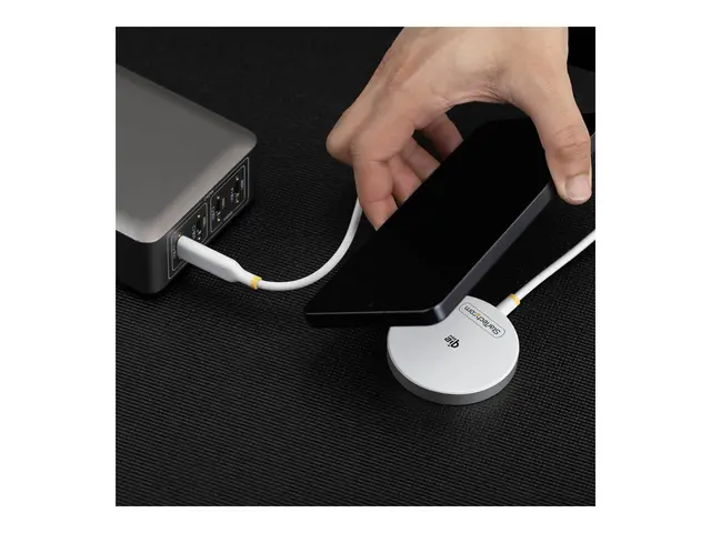 Startech - Trådløs ladepute - Qi 2.2, magnetic, with USB-C tethere...