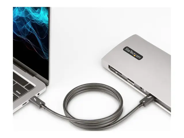 StarTech.com 3ft (1m) Thunderbolt 4 Cable, 40Gbps, 100W Power Deli...