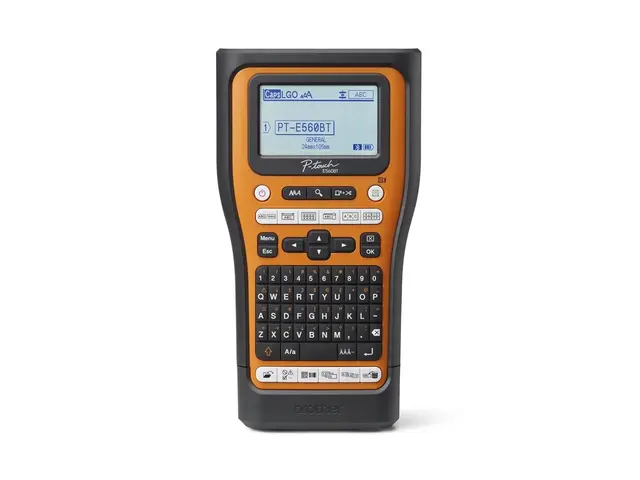 Brother P-Touch PT-E560BTSP - Etikettmaker S/H termotransfer Rull ...