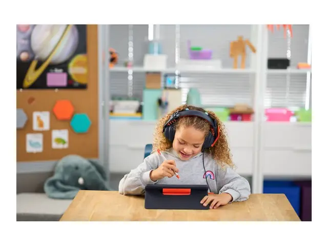Logitech Zone Learn Wired Over-Ear Headset for Learners, USB-C - H...