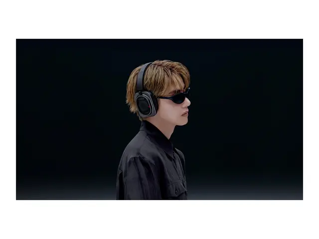 Nothing Headphone (1) Pro - Hodetelefoner med mikrofon full størrelse - Bluetooth - trådløs, kablet - aktiv støydemping - 3,5 mm jakk, USB-C - svart - for Nothing Phone (1) 
