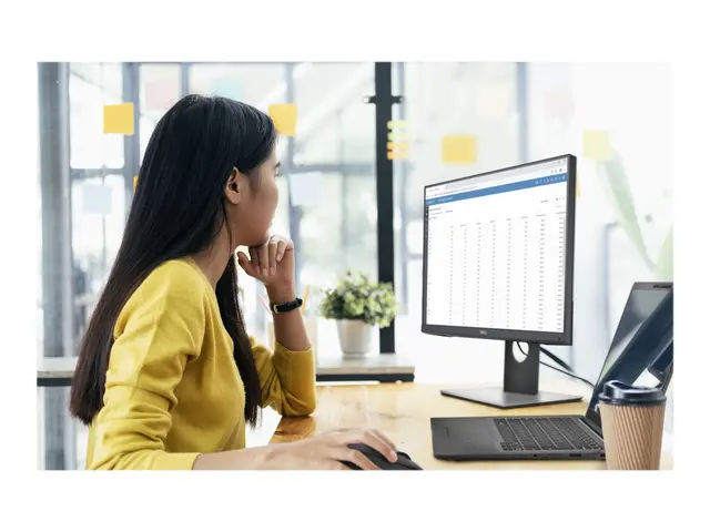 Dell MS3320W - Mus optisk 3 knapper trådløs 2.4 GHz, Bluetooth 5.0...