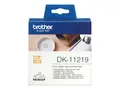 Brother DK-11219 - Svart p&#229; hvitt - Rull (1,2 cm) 1200 stk (1 rull(er) x 1200 merkelapper for Brother QL-1050, QL-1060, QL-500, QL-550, QL-560, QL-570, QL-580, QL-650, QL-700, QL-720