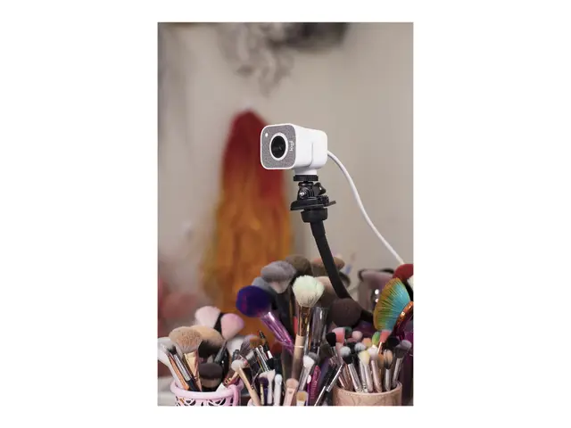 Logitech StreamCam - Direktestrømningskamera farge 1920 x 1080 108...