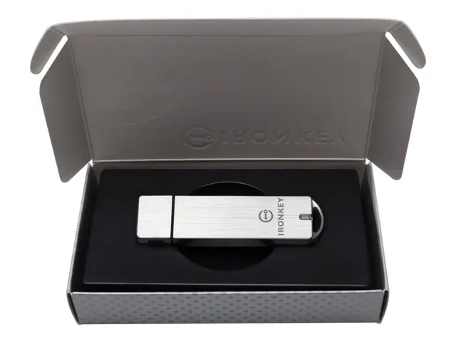 IronKey Basic S1000 - USB-flashstasjon - kryptert - 16 GB - USB 3....