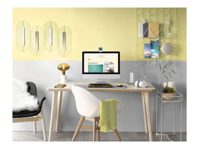 Logitech Studio Series Desk Mat - Tastatur og musepute mellomgrå
