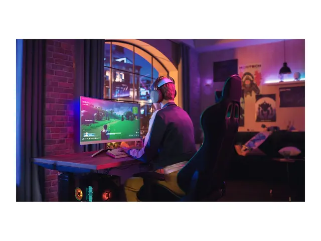 Philips Evnia 5000 27M2C5501 - LED-skjerm gaming - kurvet - 27" - 2560 x 1440 QHD @ 180 Hz - Fast VA - 5000:1 - HDR10 - 0.5 ms - 2xHDMI, DisplayPort - hvit 