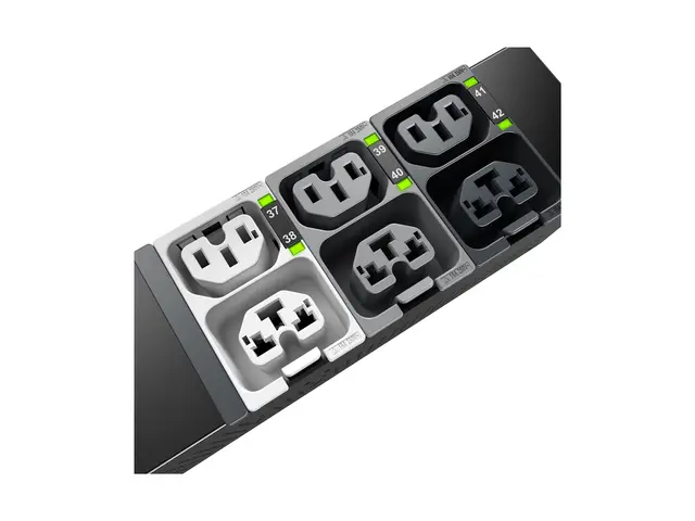 APC NetShelter Rack PDU Advanced - Strømfordelerenhet (kan montere...