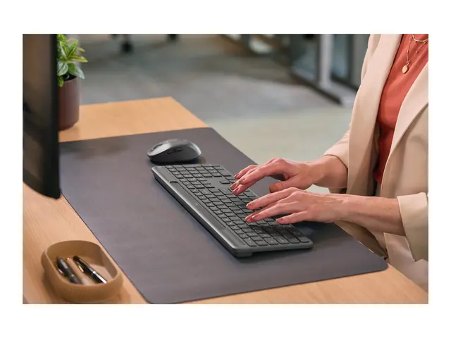 Logitech Signature Slim Solar+ K980 for Business - Tastatur full s...