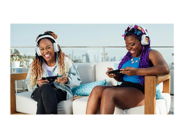 Astro A30 - Hodesett full størrelse Bluetooth / 2,4 GHz radiofrekv...