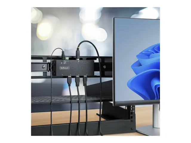 StarTech.com 4-Port Industrial USB 3.0 5Gbps Hub, Rugged Hub w/15k...