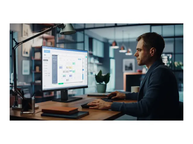 Philips 32B1U3900 - 3000 Series LED-skjerm 32" (31.5" synlig) 3840...