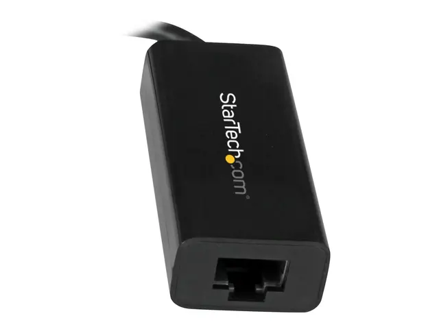 StarTech.com USB C to Gigabit Ethernet Adapter - Black 3.1 RJ45 LA...