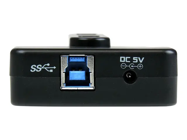 StarTech.com 7 Port USB Hub - 2 x USB 3A, 4 x USB 2A, 1 x Dedicate...