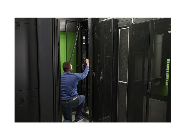 APC Rack PDU 9000 Switched APDU9941 - Strømfordelerenhet (kan mont...