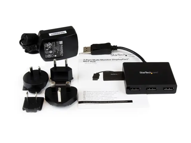 StarTech.com 3-Port Multi Monitor Adapter, DisplayPort 1.2 MST Hub...