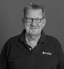 J&#248;rn Fragell