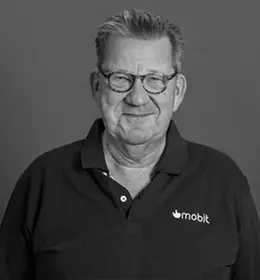 J&#248;rn Fragell