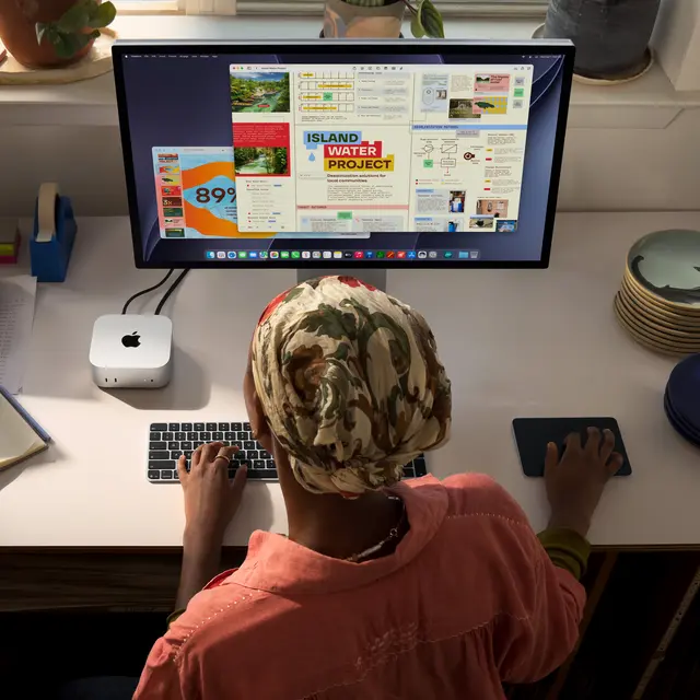 Mac mini: Apple M6 chip with 12core CPU and 12 core GPU, 16GB, 512GB SSD 